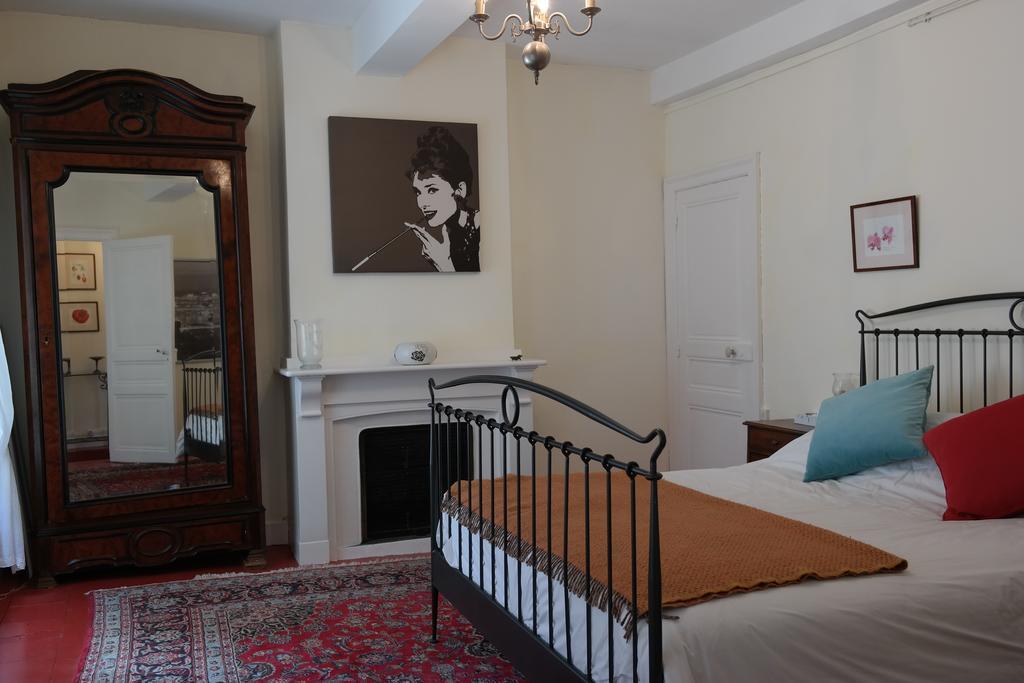Penthouse Apartment Overlooking Place Carnot Carcassonne Exterior foto